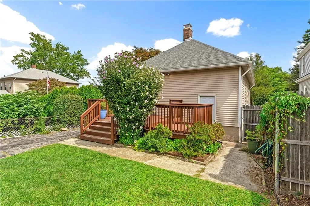 40 Zella Street Providence RI 02908