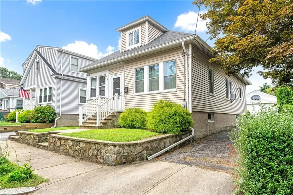 40 Zella Street Providence RI 02908