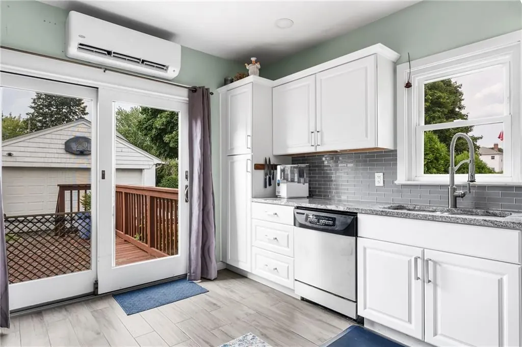 40 Zella Street Providence RI 02908