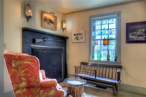 98 Locust Avenue Portsmouth RI 02871