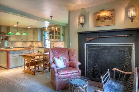 98 Locust Avenue Portsmouth RI 02871