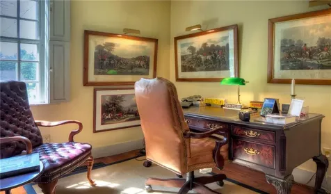 98 Locust Avenue Portsmouth RI 02871