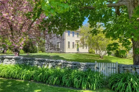 98 Locust Avenue Portsmouth RI 02871