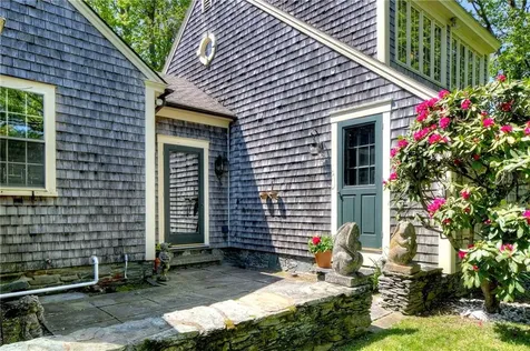 98 Locust Avenue Portsmouth RI 02871