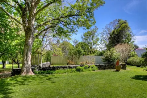 98 Locust Avenue Portsmouth RI 02871