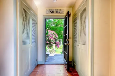 98 Locust Avenue Portsmouth RI 02871