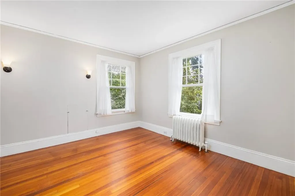71 Irving Avenue Providence RI 02906