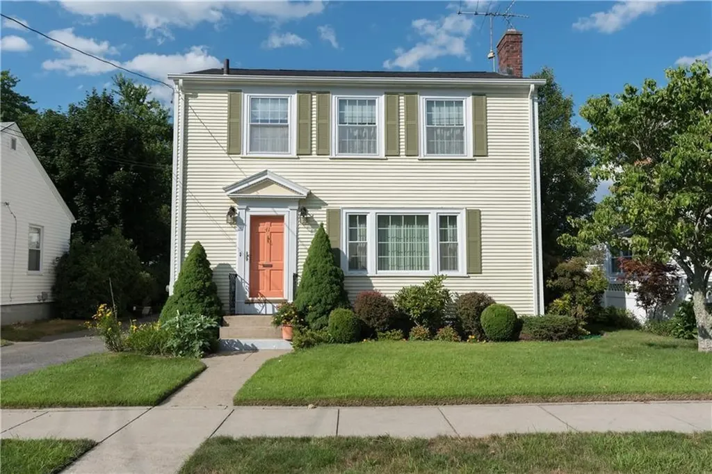 71 Irving Avenue Providence RI 02906
