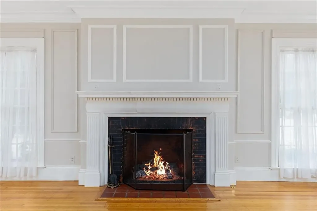 71 Irving Avenue Providence RI 02906