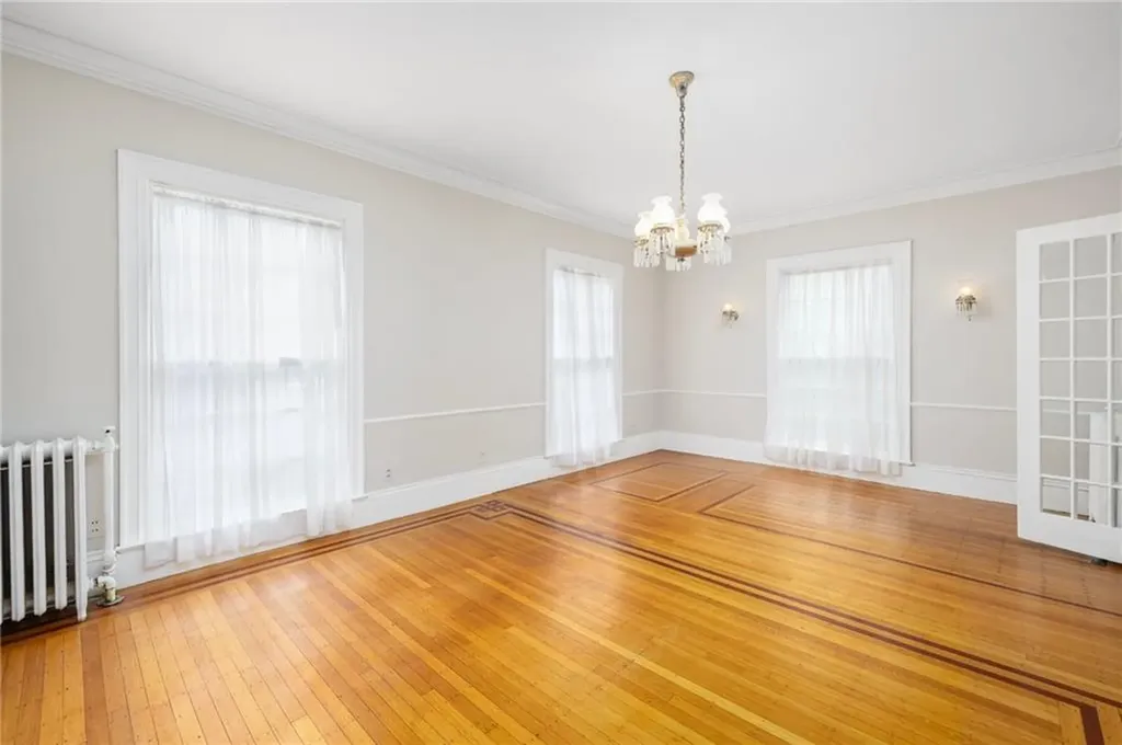 71 Irving Avenue Providence RI 02906