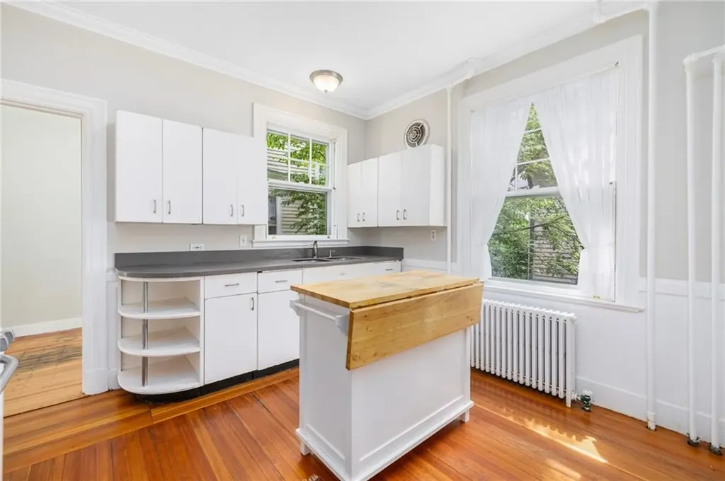 71 Irving Avenue Providence RI 02906