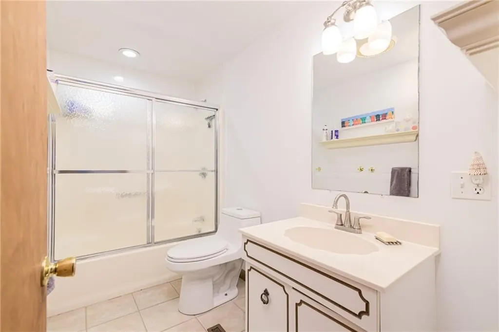 26 Clifford Drive Westerly RI 02891