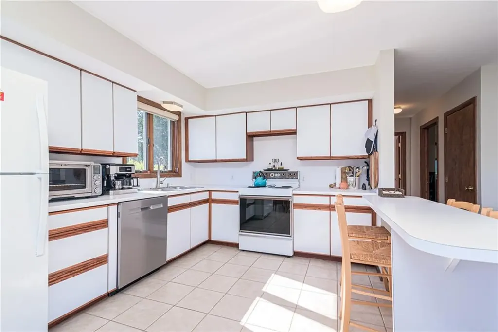 26 Clifford Drive Westerly RI 02891