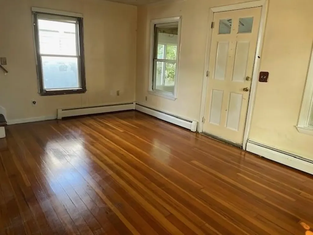 7 Pevear Avenue Warwick RI 02886