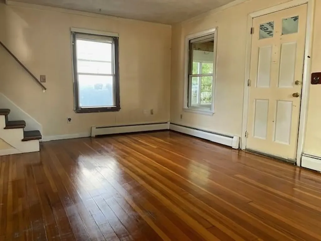 7 Pevear Avenue Warwick RI 02886