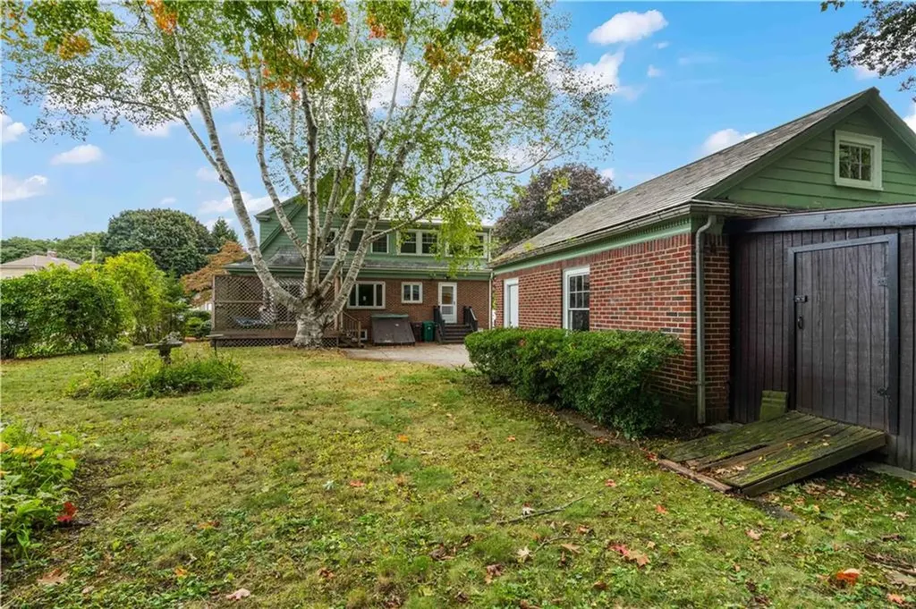 503 Woodland Road Woonsocket RI 02895