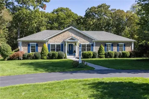 396 Congdon Drive South Kingstown RI 02879