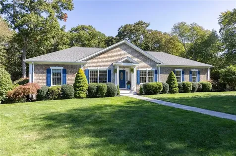 396 Congdon Drive South Kingstown RI 02879