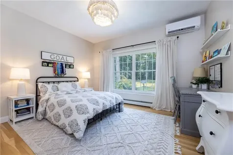 396 Congdon Drive South Kingstown RI 02879