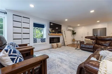 396 Congdon Drive South Kingstown RI 02879