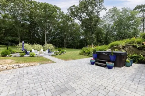 396 Congdon Drive South Kingstown RI 02879