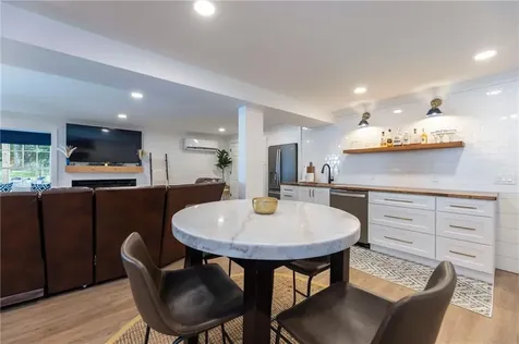 396 Congdon Drive South Kingstown RI 02879