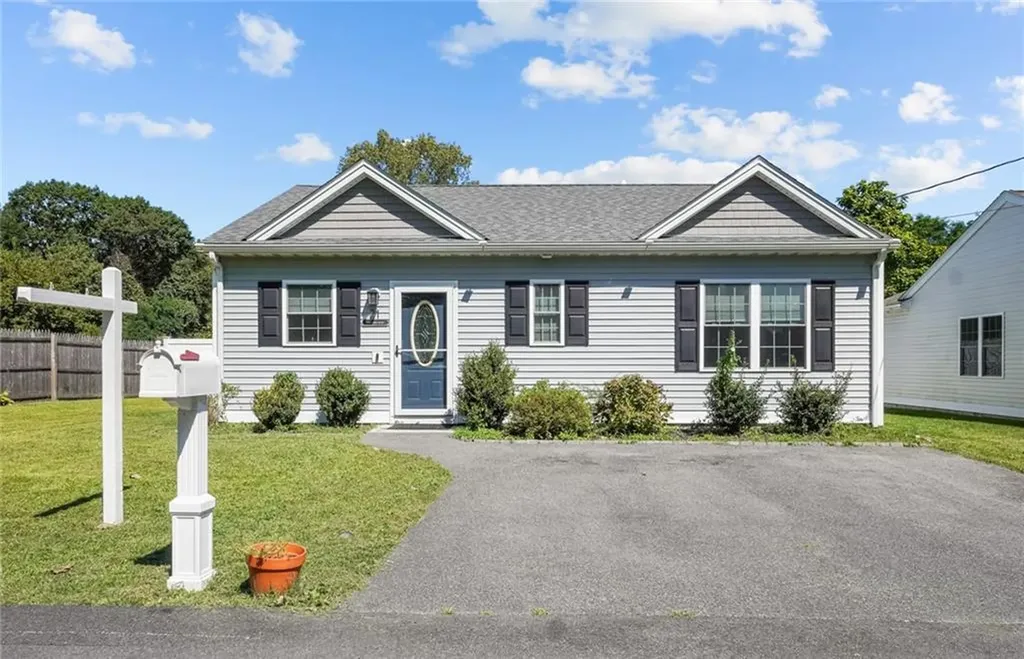 21 Otis Street Warwick RI 02889