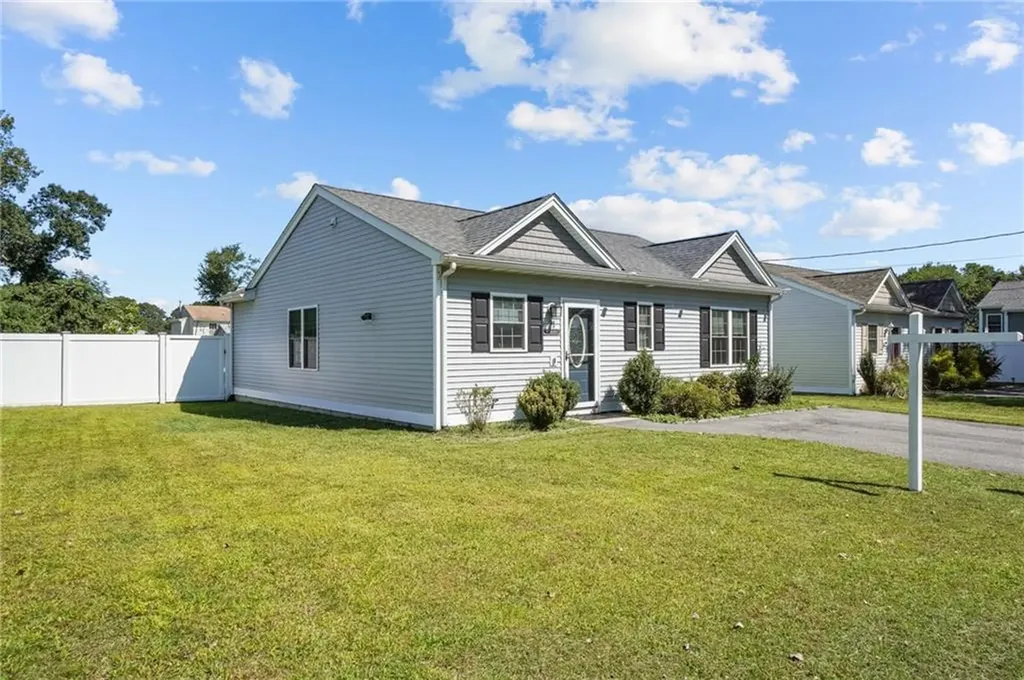 21 Otis Street Warwick RI 02889