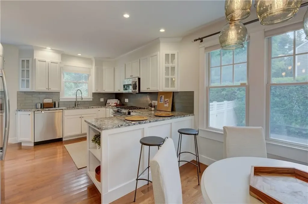 11 Richard Street Barrington RI 02806