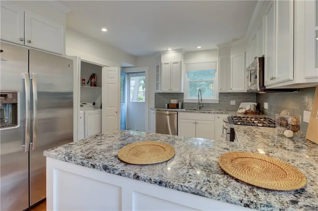 11 Richard Street Barrington RI 02806