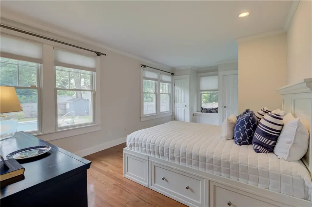 11 Richard Street Barrington RI 02806