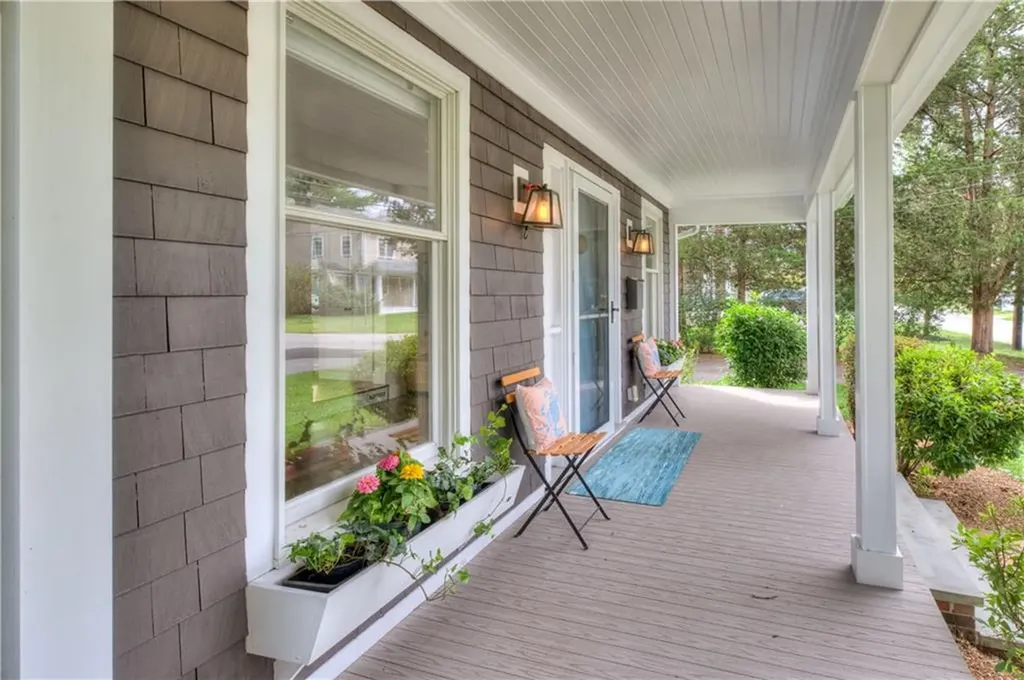 11 Richard Street Barrington RI 02806