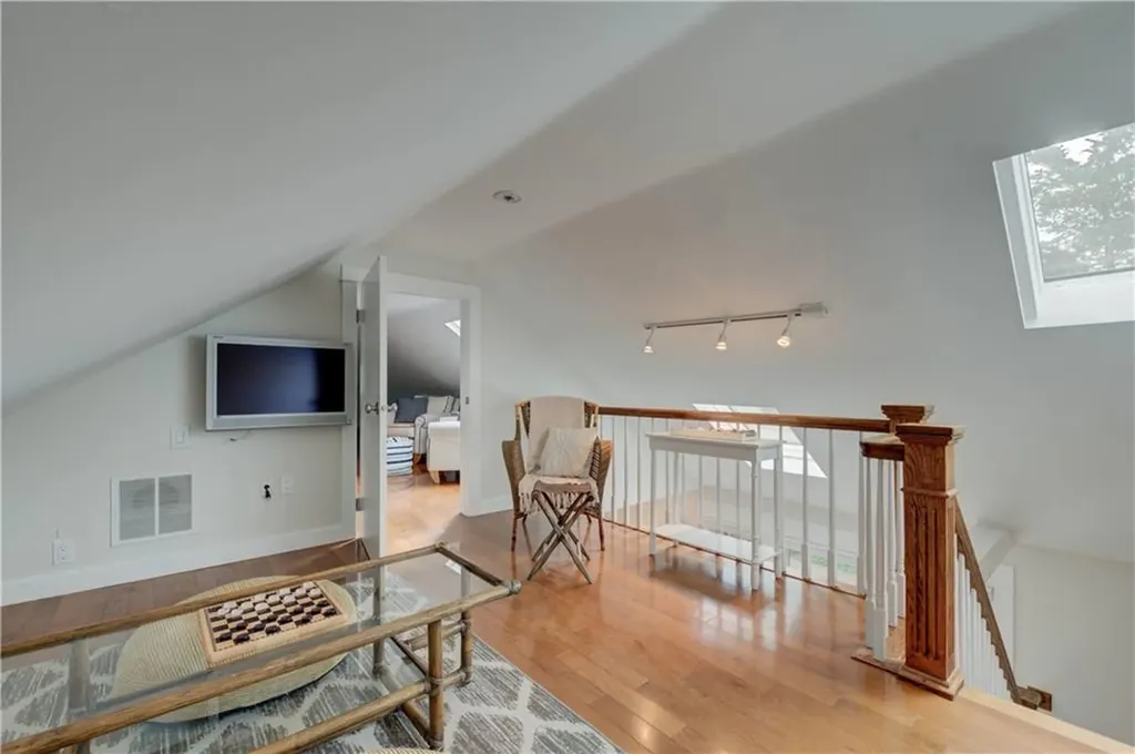 11 Richard Street Barrington RI 02806