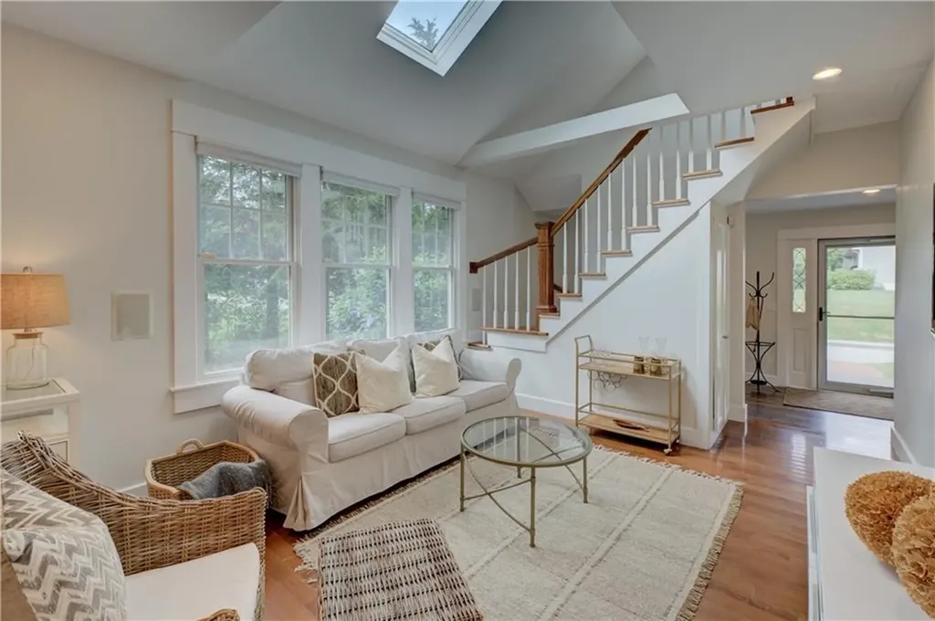 11 Richard Street Barrington RI 02806
