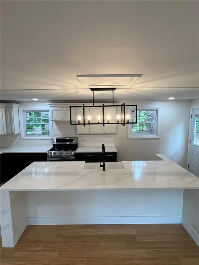 40 Deerfield Drive West Warwick RI 02893