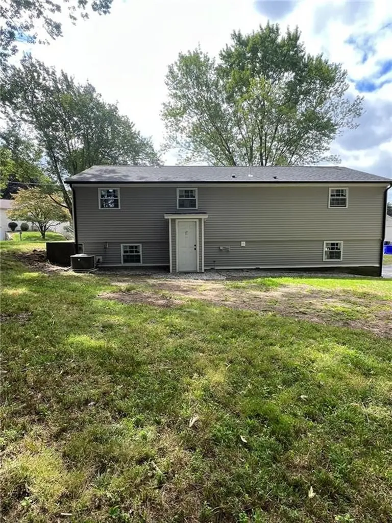 40 Deerfield Drive West Warwick RI 02893