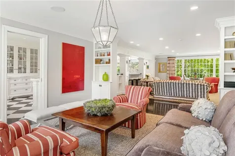 24 Cedar Avenue Barrington RI 02806