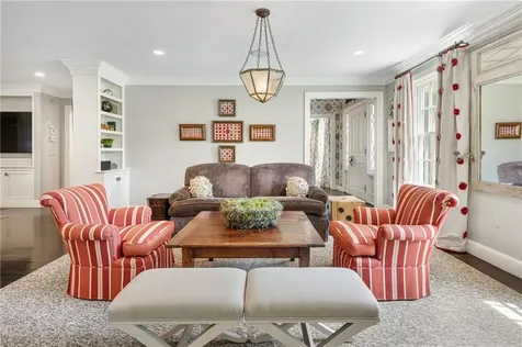 24 Cedar Avenue Barrington RI 02806