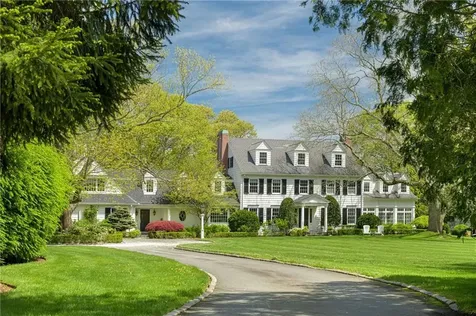 24 Cedar Avenue Barrington RI 02806