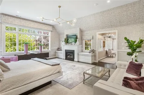 24 Cedar Avenue Barrington RI 02806