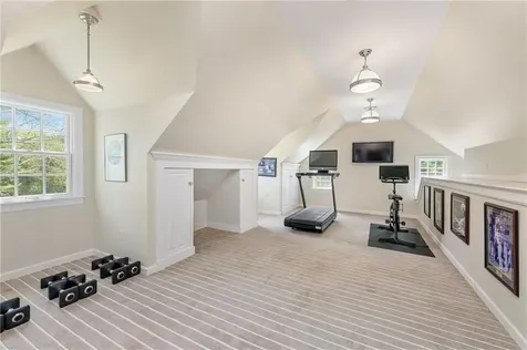 24 Cedar Avenue Barrington RI 02806