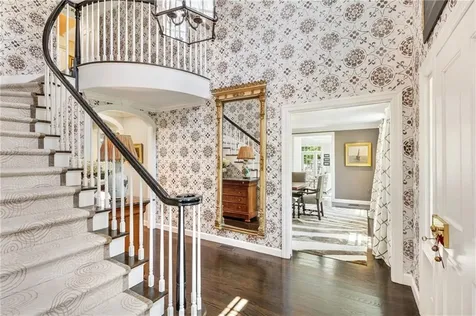 24 Cedar Avenue Barrington RI 02806