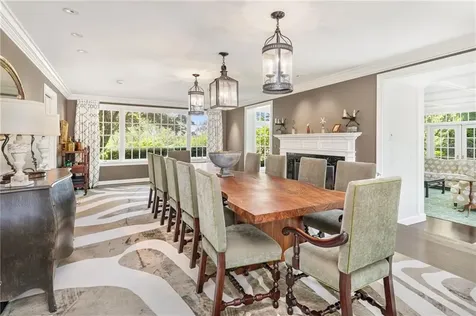 24 Cedar Avenue Barrington RI 02806