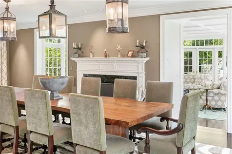 24 Cedar Avenue Barrington RI 02806