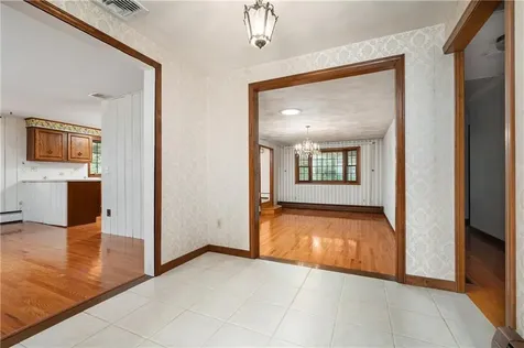 94 Wilbur Road Lincoln RI 02865