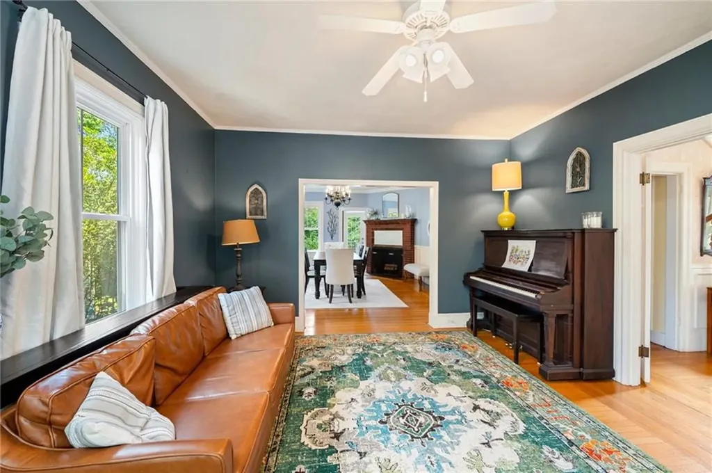 44 Arnold Avenue Cranston RI 02905