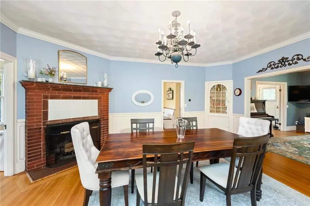 44 Arnold Avenue Cranston RI 02905
