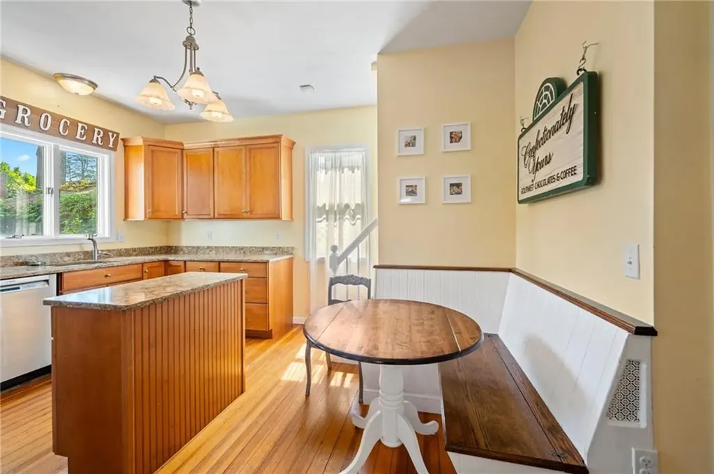 44 Arnold Avenue Cranston RI 02905