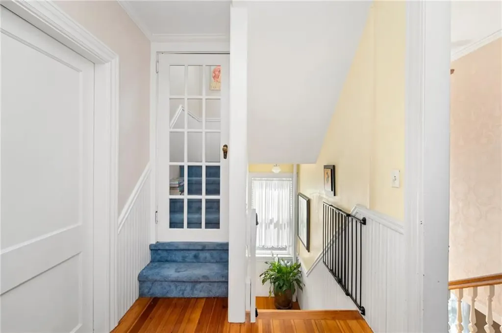 44 Arnold Avenue Cranston RI 02905
