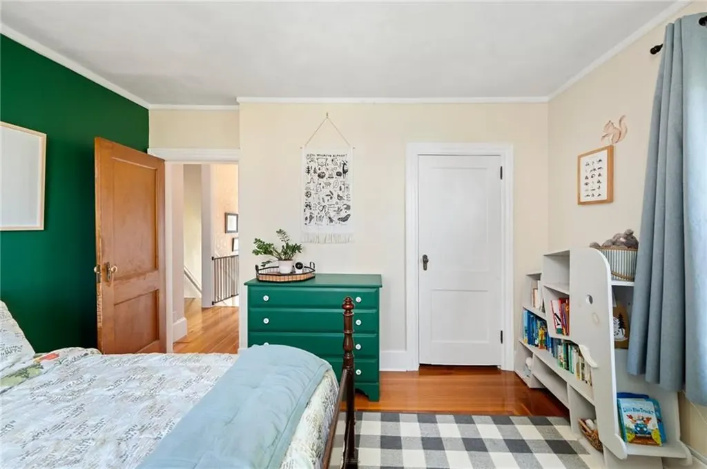 44 Arnold Avenue Cranston RI 02905